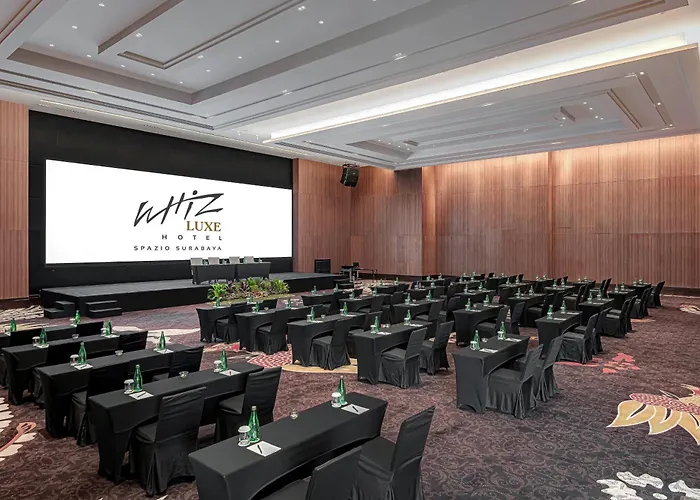 Whiz Luxe Hotel Spazio Surabaya
